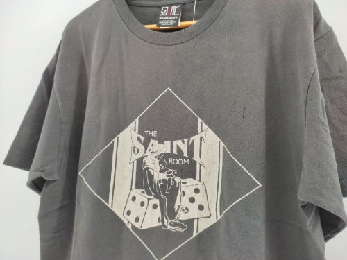 ファッションのTシャツ