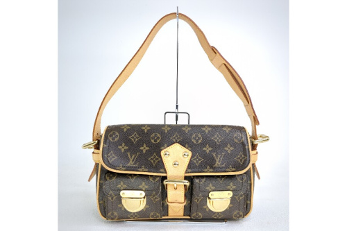 バッグのショルダーバッグ