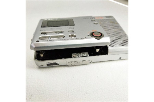 中古オーディオのポータブルMDレコーダー