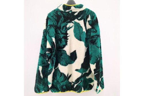 ジャケットのHUF