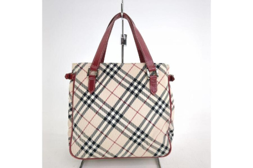 ハンドバッグのバーバリー（Burberry）