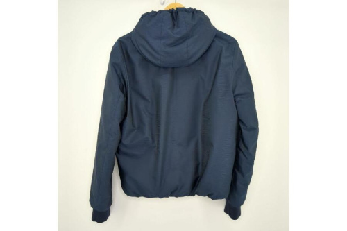 ダウンジャケットのルイ・ ヴィトン(LOUIS VUITTON)