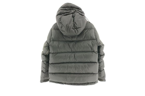 ダウンジャケット