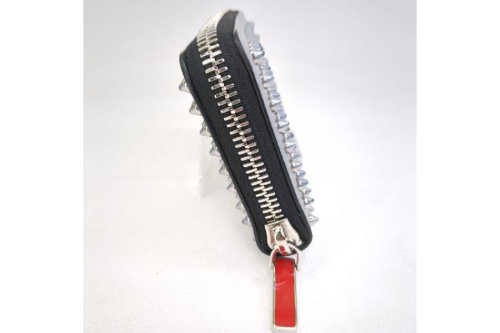 クリスチャンルブタン(Christian Louboutin)のパネトーネ