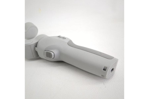 ディージェーアイ(DJI)のスマートフォンジンバル