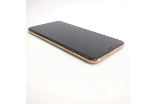 iPhone XS MaxのMT6W2J/A