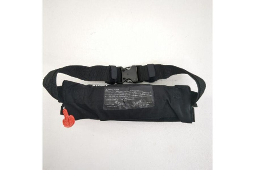 膨張式ライフジャケット