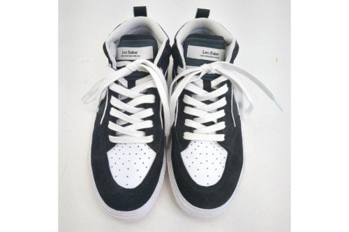 スニーカーのナイキ（NIKE）