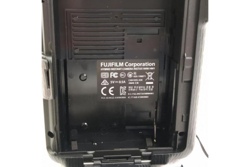富士フイルム(FUJIFILM)のハイブリッドインスタントカメラ チェキ