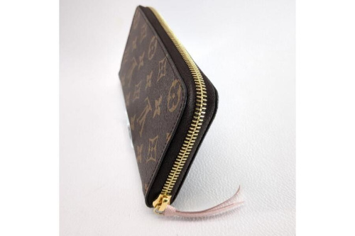 長財布のルイ・ ヴィトン（LOUIS VUITTON）