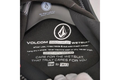 ウェットスーツ