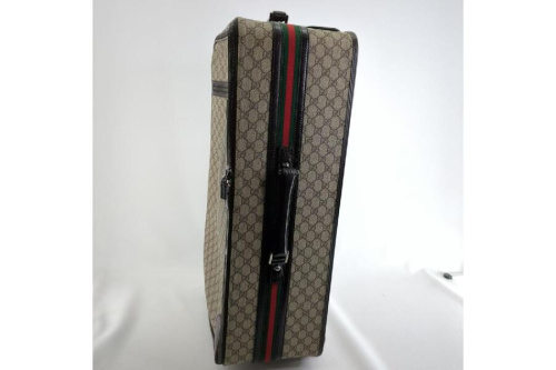 アタッシュケースのグッチ(GUCCI)