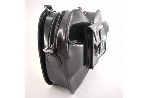 ショルダーバッグのドクターマーチン（Dr.Martens）