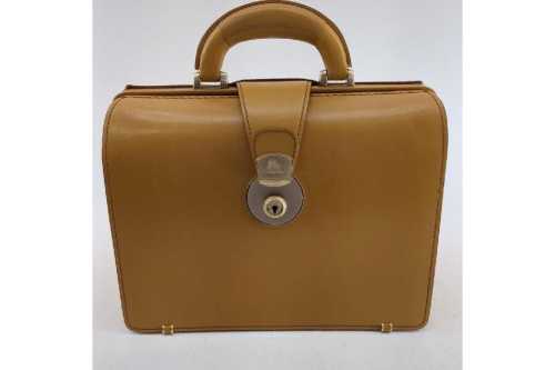 バッグのハンドバッグ