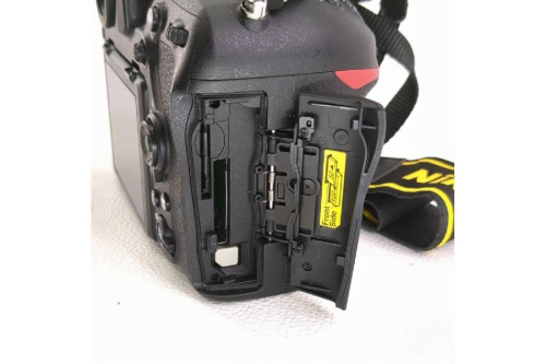 デジタル一眼レフカメラ