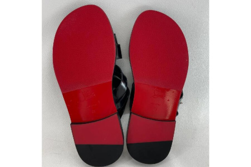 ストラップサンダル