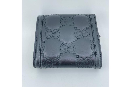 2つ折り財布のグッチ（GUCCI）