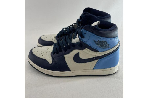 スニーカーのナイキ（NIKE）