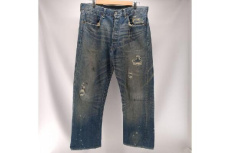 ファッションのジーンズ 