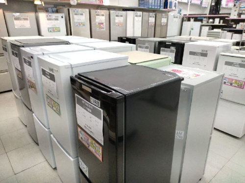 冷凍冷蔵庫のトラック