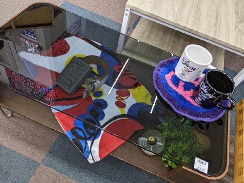 家具・家電のローテーブル