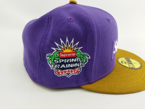 ニューエラのキャップ