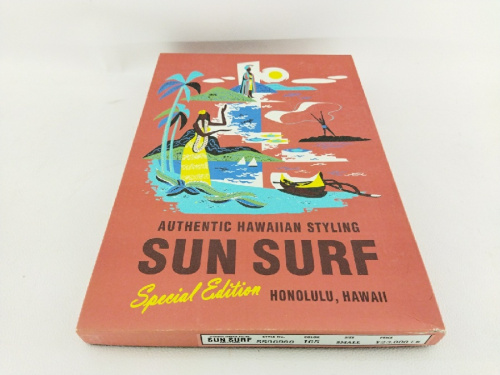 アロハシャツのサンサーフ