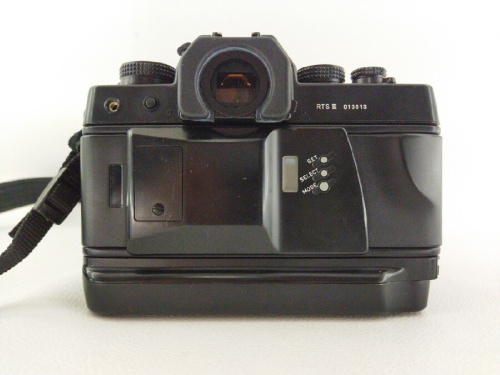 中古カメラのフィルムカメラ