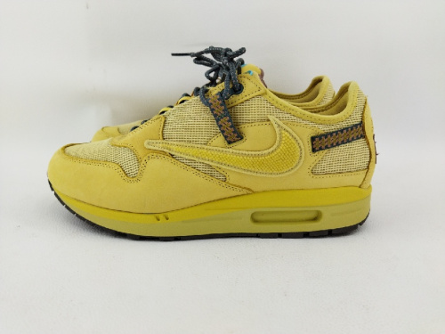 スニーカーのTravis Scott × Nike