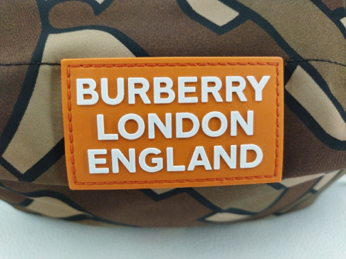 中古バッグのバーバリー