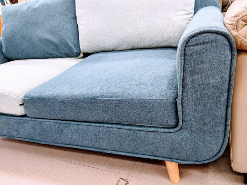 中古家具のソファー