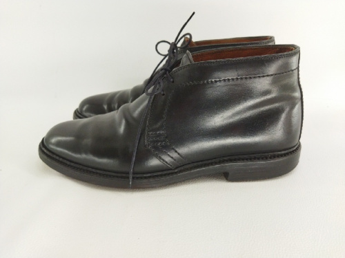 古着のチャッカブーツ