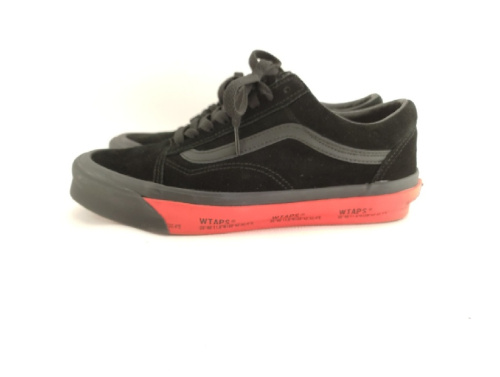 スニーカーのVANS