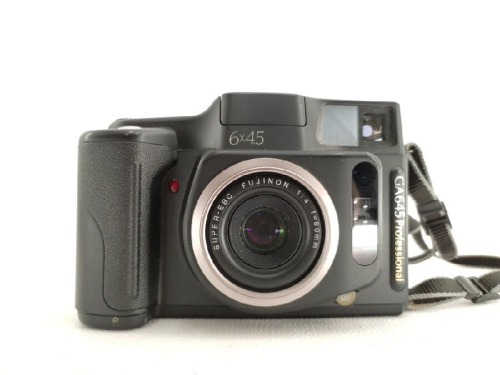 中古カメラのフィルムカメラ