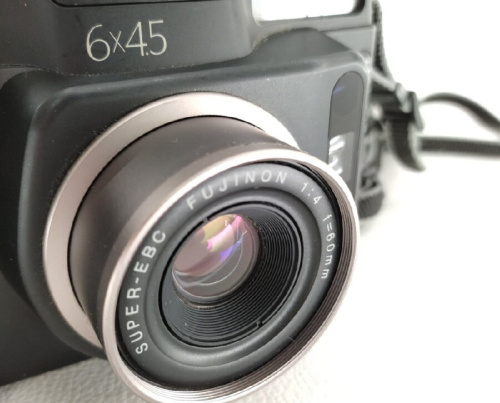 中判カメラのGA645