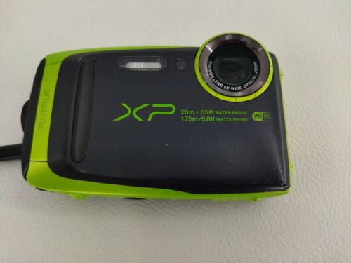 中古カメラのデジタルカメラ