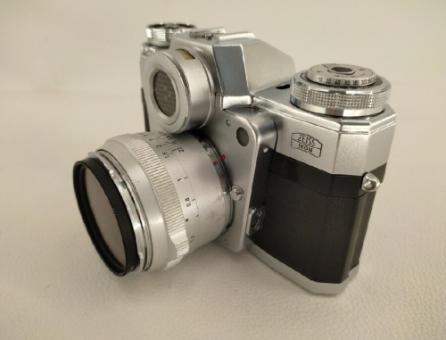 フィルムカメラの一眼レフ