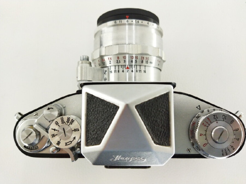 一眼レフのレトロカメラ