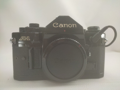 中古カメラの一眼レフカメラ