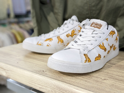 ワンピースのサマンサモスモス