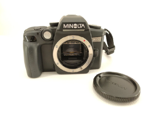 カメラのMINOLTA
