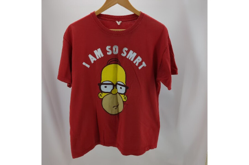 ファッションのTシャツ