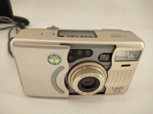 フィルムカメラのKonica