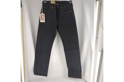 ジーンズのリーバイス(LEVIS)
