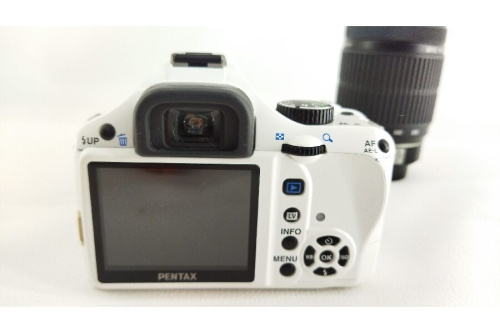 デジタル一眼レフカメラ