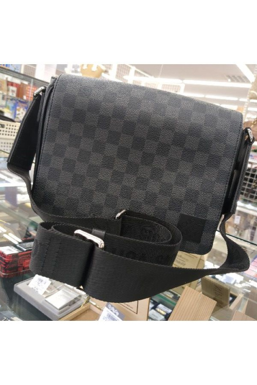 バッグのショルダーバッグ