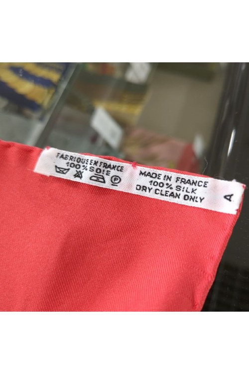 スカーフのエルメス(HERMES)