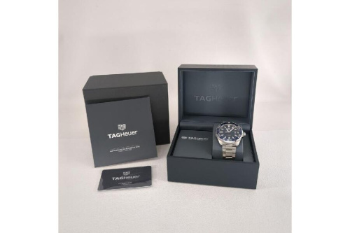 クオーツ式時計のタグ・ホイヤー（TAG HEUER）