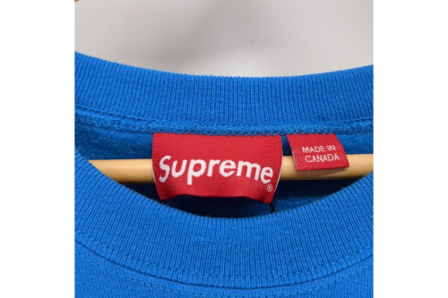 シュプリームのBOX　LOGO