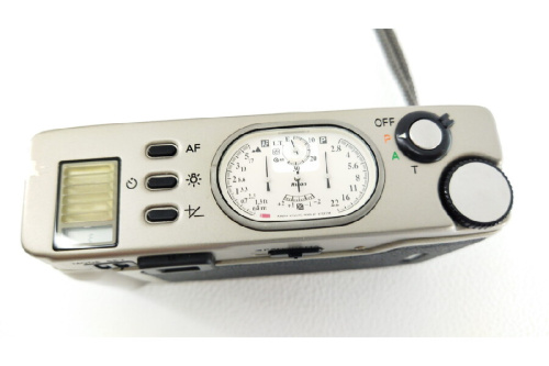 フィルムカメラのコンパクトカメラ